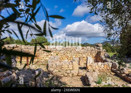 Sito archeologico Hospitalet Vell, stanze nel recinto murato, Maiorca, Isole Baleari, Spagna. Foto Stock