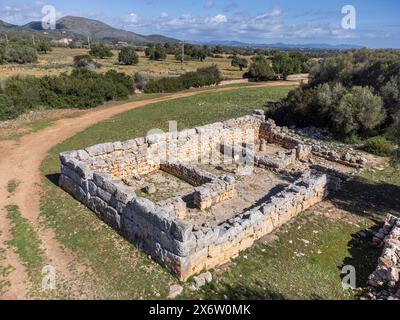 Sito archeologico Hospitalet Vell, stanze nel recinto murato, Maiorca, Isole Baleari, Spagna. Foto Stock