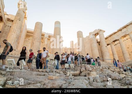 I Propilei, l'Acropoli di Atene Atene (Athina), il centro di Atene, Grecia Foto Stock