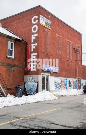 Murale del caffè nell'edificio Eastside Creative Centre a Miramichi, New Brunswick, Canada Foto Stock