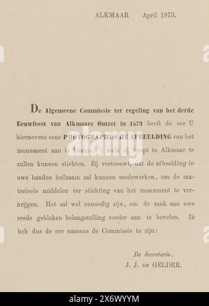 Monumento Alcmaria Victrix, 1873, Alcmaria Victrix (titolo sull'oggetto), foglio di testo che accompagna la foto del modello del monumento Alcmaria Victrix. Distribuito nell'aprile 1873 prima del terzo centenario dell'assedio e della liberazione di Alkmaar nell'ottobre 1873 con l'intenzione di raccogliere fondi per il monumento. A nome del segretario del comitato J.J. de Gelder. Statua di Vittoria, dea della vittoria, in piedi su un piedistallo con lo stemma della città di Alkmaar. Appartiene alla foto., foglio di testo, J.J. de Gelder, (menzionato sull'oggetto), Alkmaar, APR-1873, carta, stampa intestata Foto Stock