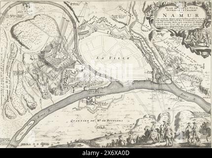 Mappa della città di Namur con il castello, assediata dall'esercito francese, 1692, Plan de la Ville ouvrages et Chateau de Namur Avec toutes les Attaques, qui sulle faites, pendant le Siege (...) depuis le 29e May jus qu au 30e Juin 1692 (titolo sull'oggetto), mappa della città di Namur con il castello, assediata dall'esercito francese, 25 maggio - 30 giugno 1692. In cima, sotto il cartiglio, offrendo la resa della città al comandante francese. Cavalleria avanzata in basso., stampa, stampatore: Anonimo, editore: Nicolas de Fer, (possibilmente), Nicolas de Fer, (menzionato sull'oggetto), Francia, ( Foto Stock