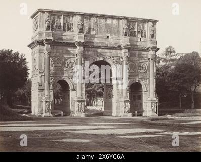 Arco di Costantino a Roma, Arco di Costantino (titolo sull'oggetto), parte di album fotografico con registrazioni di luoghi e opere d'arte a Roma., Fotografia, anonima, Roma, c. 1860 - c. 1900, supporto fotografico, stampa albume, altezza, 189 mm x larghezza, 251 mm Foto Stock