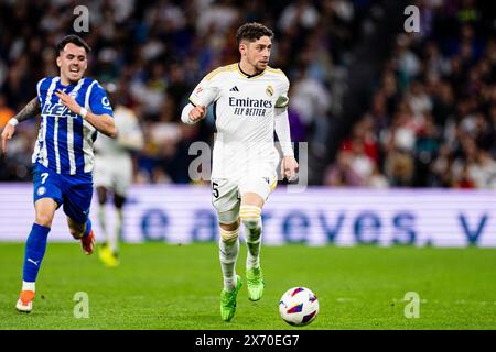 Bilbao, Espagne. 14 maggio 2024. Federico Valverde del Real Madrid corre con il pallone durante la partita di calcio della Liga tra Real Madrid e Alaves allo stadio Santiago Bernabéu di Madrid, Spagna (Maria de Gracia Jimenez/Eurasia Sport Images/Sports Press Photo/SPP) credito: SPP Sport Press Photo. /Alamy Live News Foto Stock