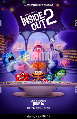 Inside Out 2 (2024) diretto da Kelsey Mann e interpretato da Amy Poehler, Phyllis Smith e Lewis Black. Riley raggiunge i suoi anni di adolescenza e incontra alcune nuove emozioni. Poster 3D RealD.***SOLO PER USO EDITORIALE*** credito: BFA / Walt Disney Studios Foto Stock