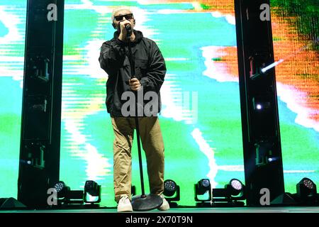 Verona, Italia. 16 maggio 2024. Il cantautore italiano Gazzelle, pseudonimo di Flavio Bruno Pardini, si esibisce sul palco dell'Arena di Verona per il suo speciale spettacolo dal vivo il 16 maggio 2024 a Verona. (Foto di Roberto Tommasini/NurPhoto) credito: NurPhoto SRL/Alamy Live News Foto Stock