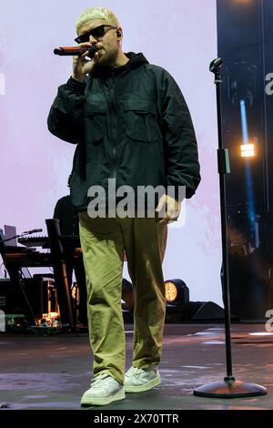 Verona, Italia. 16 maggio 2024. Il cantautore italiano Gazzelle, pseudonimo di Flavio Bruno Pardini, si esibisce sul palco dell'Arena di Verona per il suo speciale spettacolo dal vivo il 16 maggio 2024 a Verona. (Foto di Roberto Tommasini/NurPhoto) credito: NurPhoto SRL/Alamy Live News Foto Stock