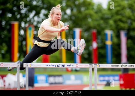 Gotzis, Austria. 17 maggio 2024. Sarah Lagger è stata fotografata in azione durante una sessione di allenamento in vista dell'Hypo-Meeting, IAAF World Combined Events Challenge, nello stadio Mosle di Gotzis, Austria, venerdì 17 maggio 2024. BELGA PHOTO JASPER JACOBS credito: Belga News Agency/Alamy Live News Foto Stock