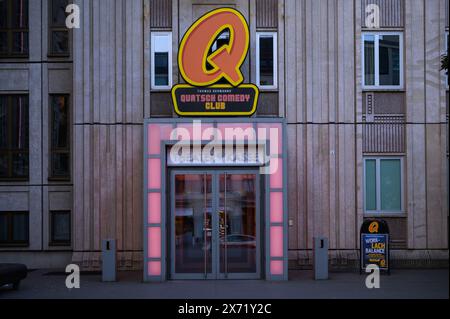Berlino, Germania - 12 maggio 2024: Ingresso al Quatsch Comedy Club di Berlino Foto Stock