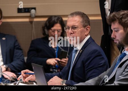 New York, Stati Uniti. 16 maggio 2024. L'ambasciatore israeliano Gilad Erdan ascolta il discorso sui divertimenti del rappresentante della Russia durante la riunione arria-formula presso la sede delle Nazioni Unite. (Foto di Lev Radin/Pacific Press) credito: Pacific Press Media Production Corp./Alamy Live News Foto Stock