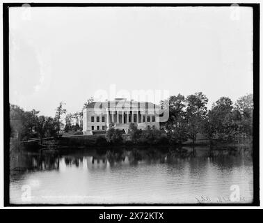 Historical Society Building, Buffalo, N.Y., Buffalo and Erie County Historical Society Building, Delaware Park, 'No. 218 Clif.' In negativo, Detroit Publishing Co. N. 070290., Gift; State Historical Society of Colorado; 1949, Historical Society. , Strutture delle organizzazioni. , Parchi. , Fronti d'acqua. , Stati Uniti, New York (Stato), Buffalo. Foto Stock