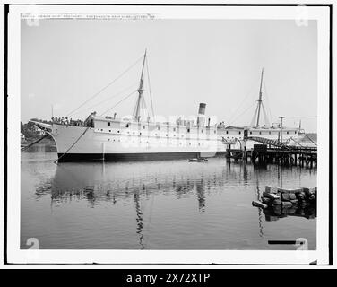 Nave prigione Southery, Portsmouth Navy Yard, Kittery, me., Detroit Publishing Co. N. 070504., Gift; State Historical Society of Colorado; 1949, Southery (Collier) , Naval Yards & Naval Stations. , Carceri. , Stati Uniti, Maine, Kittery. Foto Stock