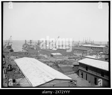 Vista generale del cantiere, Newport News, Virginia, Detroit Publishing Co. N. 018368., Gift; State Historical Society of Colorado; 1949, Boat & Ship Industry. , Impianti industriali. , Marine Terminals. , Stati Uniti, Virginia, Newport News. Foto Stock