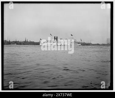 Str. Priscilla, Fall River Line, Title from jacket., '1472' on negative., Detroit Publishing Co. No 033252., Gift; State Historical Society of Colorado; 1949, Priscilla (ruota laterale) , ruote laterali. Foto Stock