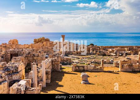 Κourion antiche rovine della città antica. Casa d'Achille Basilica di Kourio presso il Santuario di Apollo presso il sito archeologico di Kourion, patrimonio dell'umanità Foto Stock
