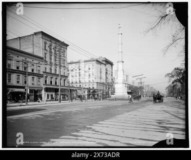 Albion Hotel and Confederate Monument, Augusta, GA, '[, .] 0-G' su negativo., Detroit Publishing Co. N. 016438., Gift; State Historical Society of Colorado; 1949, Alberghi. , Monumenti e memoriali. , Stati Uniti, storia, Guerra civile, 1861-1865. , Stati Uniti, Georgia, Augusta. Foto Stock