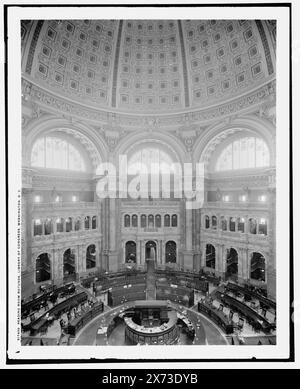 Reading Room Rotunda, Library of Congress, Washington, D.C., 'G 1693' e '04' in negativo., Detroit Publishing Co. N.. 017430., Gift; State Historical Society of Colorado; 1949, Library of Congress Thomas Jefferson Building (Washington, D.C.) , Libraries. , Rotonda. , Interni. , Stati Uniti, Distretto di Columbia, Washington (D.C.) Foto Stock