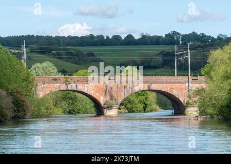 Gatehampton Railway Bridge, chiamato anche Goring Viaduct, che attraversa il Tamigi vicino a Goring sul confine tra Oxfordshire e Berkshire, Inghilterra, Regno Unito Foto Stock