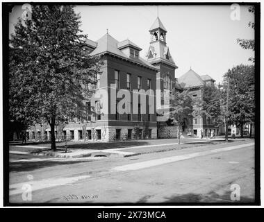 East Saginaw High School, Saginaw, Mich., 'No. 140 Clif.' In negativo, Detroit Publishing Co. N. 070225., Gift; State Historical Society of Colorado; 1949, Schools. , Strutture educative. , Stati Uniti, Michigan, Saginaw. Foto Stock