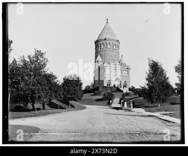 The Garfield Memorial, Lake View Cemetery, Cleveland, Ohio, corrispondente vetro trasparente (con lo stesso codice di serie) disponibile su videodisc frame 1A-29491., '35' on Transparency., Detroit Publishing Co. N.. 012857., Gift; State Historical Society of Colorado; 1949, Garfield, James A., (James Abram), 1831-1881, Tomba. , Cimiteri. , Tombe e monumenti sepolcrali. , Stati Uniti, Ohio, Cleveland. Foto Stock
