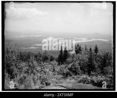 St. Regis Lakes from St. Regis Mtns., Adirondack MTS., N.Y., Title from jacket., 'WHJ-934' on negative., Detroit Publishing Co. n. 032910., Gift; State Historical Society of Colorado; 1949, Lakes & Pond. , Stati Uniti, New York (Stato), monti Adirondack. , Stati Uniti, New York (State), Saint Regis Lakes. Foto Stock