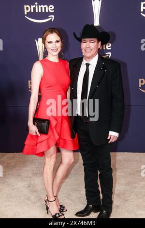 Jessica Craig, Clay Walker partecipa al 59° Academy of Country Music Awards all'Omni Frisco Hotel at the Star il 16 maggio 2024 a Frisco, Texas. Foto: Ozzie B/imageSPACE Foto Stock