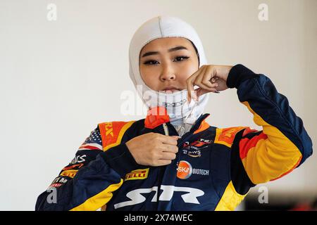 Le Americhe. 17 maggio 2024. Samantha Tan (38) con ST Racing nella BMW M4 GT3 si prepara alla prova 1 al Fanatec GT World Challenge America, Circuit of the Americas. Austin, Texas. Mario Cantu/CSM/Alamy Live News Foto Stock