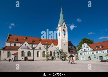 St Mang è una chiesa parrocchiale protestante-luterana nella città di Kempten (Allgäu). Foto Stock