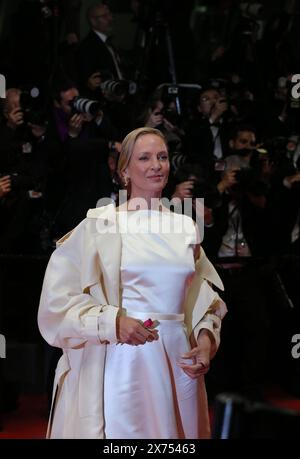 Cannes, Francia, 17 maggio 2024. UMA Thurman arriva sul tappeto rosso per la proiezione di gala di Oh, Canada al 77° Festival di Cannes, Francia. Crediti: Doreen Kennedy/Alamy Live News. Foto Stock