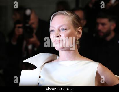 Cannes, Francia, 17 maggio 2024. UMA Thurman arriva sul tappeto rosso per la proiezione di gala di Oh, Canada al 77° Festival di Cannes, Francia. Crediti: Doreen Kennedy/Alamy Live News. Foto Stock