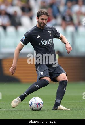 Torino, Italia. 12 maggio 2024. Manuel Locatelli della Juventus durante la partita di serie A allo stadio Allianz di Torino. Il credito per immagini dovrebbe essere: Jonathan Moscrop/Sportimage Credit: Sportimage Ltd/Alamy Live News Foto Stock