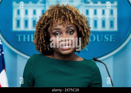 Washington, Stati Uniti. 17 maggio 2024. La segretaria della Casa Bianca Karine Jean-Pierre ha parlato ad un briefing stampa nella White House Press Briefing Room della Casa Bianca a Washington, DC. Crediti: SOPA Images Limited/Alamy Live News Foto Stock