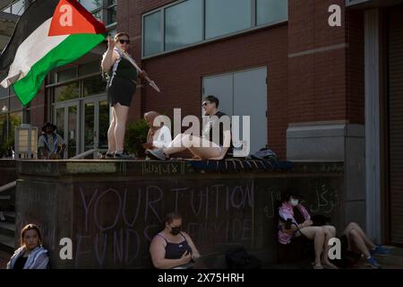 GWU, DC, USA - 28 aprile 2024 - foto delle proteste sulla guerra a Gaza alla George Washington University di D.C. Foto Stock