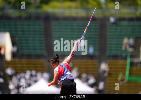 Kobe, Giappone. 18 maggio 2024. Zhao Yuping della Cina gareggia durante la finale femminile di Javelin Throw F13 ai Campionati del mondo di atletica leggera di Para che si sono svolti a Kobe, in Giappone, il 18 maggio 2024. Crediti: Zhang Xiaoyu/Xinhua/Alamy Live News Foto Stock