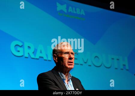 Lochgelly, Scozia, Regno Unito. 18 maggio 2024. Conferenza della campagna primaverile del Partito Alba tenutasi al Lochgelly Centre di Lochgelly, Fife. PIC; discorso di Kenny MacAskill MP incentrato sul salvataggio della raffineria di Grangemouth. Iain Masterton/Alamy Live News Foto Stock