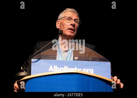 Lochgelly, Scozia, Regno Unito. 18 maggio 2024. Conferenza della campagna primaverile del Partito Alba tenutasi al Lochgelly Centre di Lochgelly, Fife. PIC; discorso di Kenny MacAskill MP incentrato sul salvataggio della raffineria di Grangemouth. Iain Masterton/Alamy Live News Foto Stock