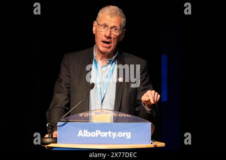 Lochgelly, Scozia, Regno Unito. 18 maggio 2024. Conferenza della campagna primaverile del Partito Alba tenutasi al Lochgelly Centre di Lochgelly, Fife. PIC; discorso di Kenny MacAskill MP incentrato sul salvataggio della raffineria di Grangemouth. Iain Masterton/Alamy Live News Foto Stock