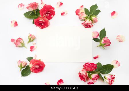 Romantica cornice floreale con spazio vuoto Foto Stock