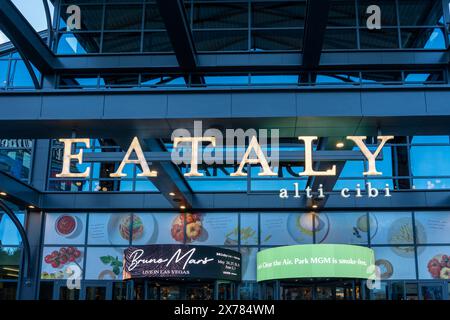 Las Vegas, NV, USA - 30 maggio 2023: Primo piano dell'insegna Eataly sull'edificio di Las Vegas, NV, USA. Foto Stock