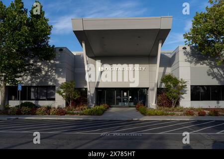Santa Clara, California, Stati Uniti - 9 giugno 2023: Campus del data center di Digital Realty Silicon Valley a Santa Clara, California, Stati Uniti Foto Stock