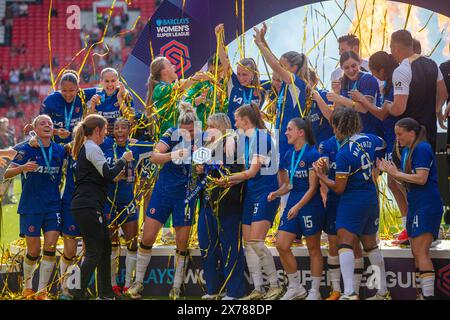 Old Trafford Stadium, Regno Unito. 18 maggio 2024. Chelsea festeggia la vittoria della WSL dopo la Barclays Women Super League tra Manchester United e Chelsea all'Old Trafford Stadium di Manchester, Inghilterra, 18 maggio 2024 | foto: Jayde Chamberlain/SPP. Jayde Chamberlain/SPP (Jayde Chamberlain/SPP) credito: SPP Sport Press Photo. /Alamy Live News Foto Stock
