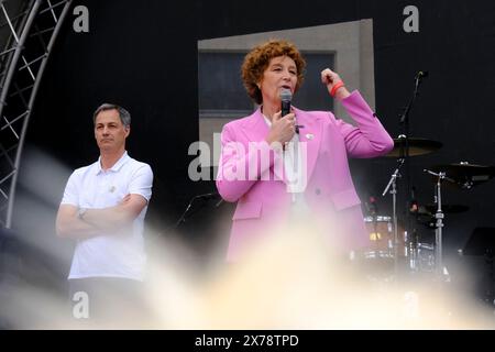 Bruxelles, Belgio. 18 maggio 2024. Petra De Sutter, vice primo ministro del Belgio, tiene un discorso durante il Bruxelles Pride in Belgio il 18 maggio 2024. Crediti: ALEXANDROS MICHAILIDIS/Alamy Live News Foto Stock