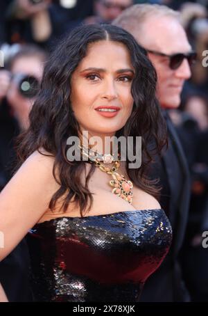 Cannes, Francia. 18 maggio 2024. Salma Hayek partecipa al Red Carpet "Emilia Perez" al 77° Festival annuale di Cannes al Palais des Festivals il 18 maggio 2024 a Cannes, in Francia. Foto: DGP/imageSPACE credito: Imagespace/Alamy Live News Foto Stock