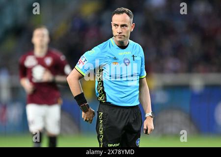 Torino, Italia. 18 maggio 2024. L'arbitro durante la partita di serie A tra Torino e Milano allo Stadio Olimpico grande Torino di Torino - sabato 18 maggio 2024. Sport - calcio . (Foto di Tano Pecoraro/Lapresse) credito: LaPresse/Alamy Live News Foto Stock