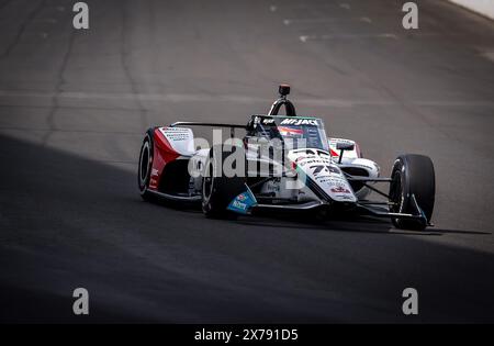 Speedway, Indiana, Stati Uniti. 17 maggio 2024. TAKUMA SATO (75) di Tokyo, in Giappone, entra nella curva 1 durante una prova per la 108a corsa della 500 miglia di Indianapolis all'Indianapolis Motor Speedway di Speedway, IN. (Credit Image: © Walter G. Arce Sr./ASP via ZUMA Press Wire) SOLO PER USO EDITORIALE! Non per USO commerciale! Foto Stock