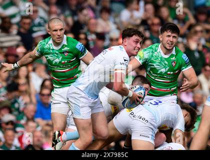 Leicester, Regno Unito. 18 maggio 2024. I Chiefs attaccano durante il Gallagher Premiership Rugby match tra Leicester Tigers ed Exeter Chiefs al Welford Road Stadium di Leicester, Regno Unito, il 18 maggio 2024. Foto di Mark Dunn. Solo per uso editoriale, licenza richiesta per uso commerciale. Non utilizzare in scommesse, giochi o pubblicazioni di singoli club/campionato/giocatori. Crediti: UK Sports Pics Ltd/Alamy Live News Foto Stock