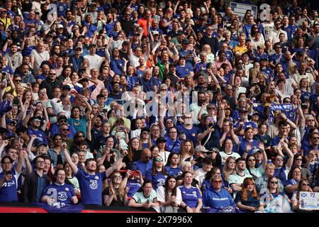 REGNO UNITO. 18 maggio 2024. Manchester United Women vs Chelsea Women's Super League. 18.5.24 Old Trafford. INGHILTERRA - 18.4.24 maggio tifosi del Chelsea durante la partita di Super League femminile tra Manchester United e Chelsea all'Old Trafford Manchester il 18 maggio 2024 a Manchester in Inghilterra. Crediti: ALAN EDWARDS/Alamy Live News Foto Stock