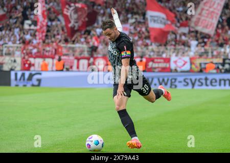 Berlino, Germania. 18 maggio 2024. Christian Guenter (SC Freiburg, n. 30), 1. FC Union Berlin vs SC Freiburg, 1a Bundesliga, calcio, DFB, Bundesliga, stagione 2023/2024, alte Foersterei, 34° giorno di partita, credito: HMB Media/Alamy Live News Foto Stock