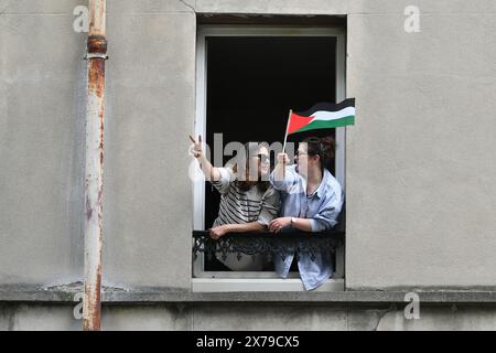 Parigi, Francia. 18 maggio 2024. Julien Mattia/le Pictorium - manifestazione pro-palestinese a Parigi - 18/05/2024 - Francia/Ile-de-France (regione)/Parigi - migliaia di persone hanno marciato a sostegno del popolo palestinese e per commemorare la giornata di Nakba a Parigi il 18 maggio 2024. Crediti: LE PICTORIUM/Alamy Live News Foto Stock