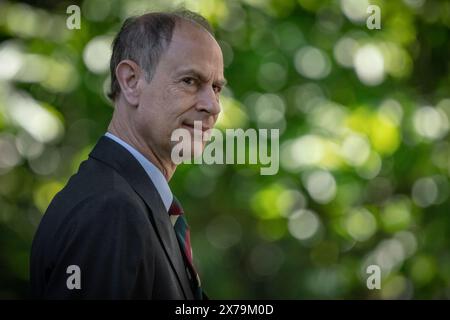 Il principe Edoardo partecipa alla Parata centenaria e al servizio della Combined Cavalry Old Comrades Association presso il Cavalry Memorial di Hyde Park. Foto Stock